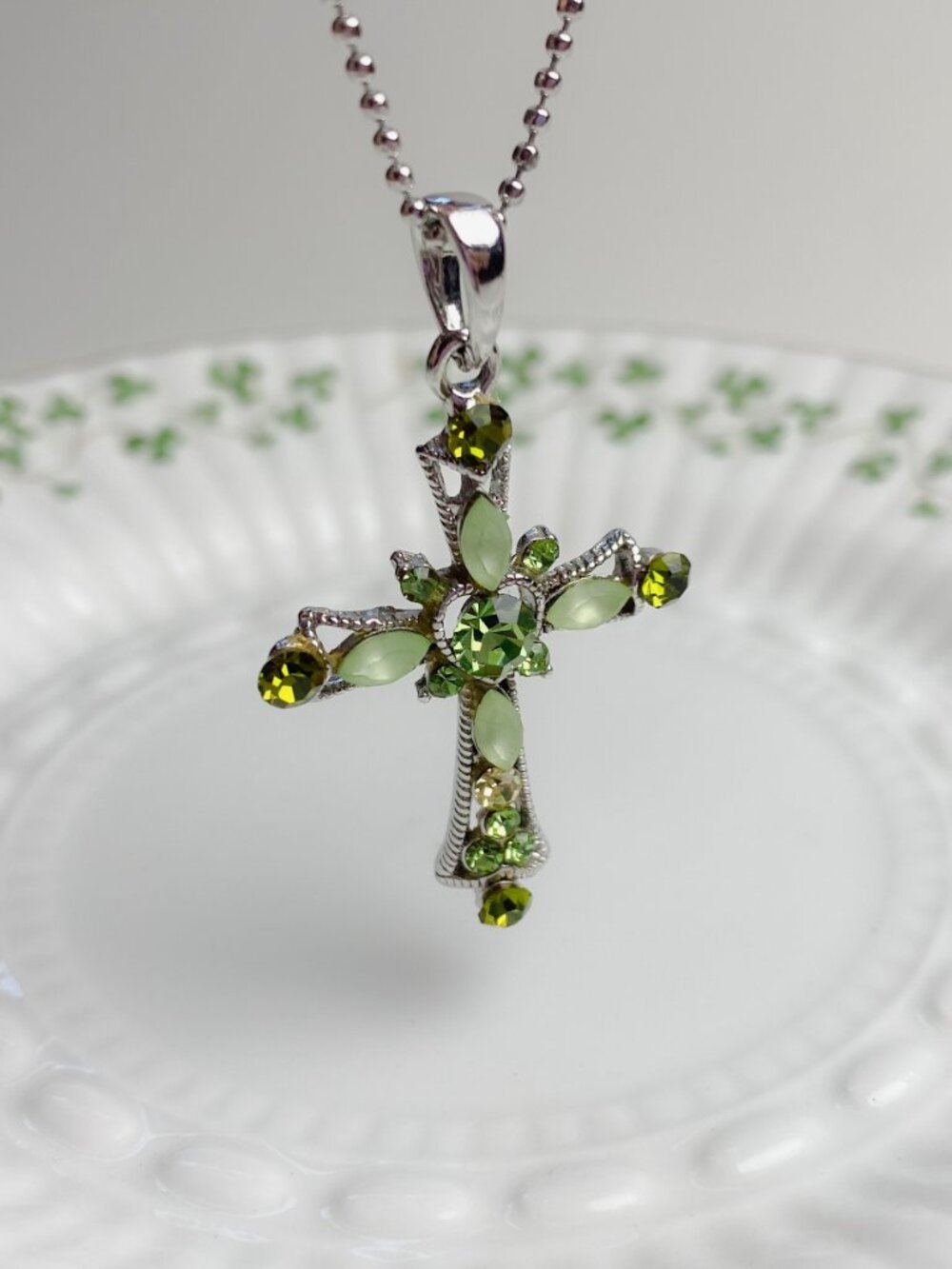 Dainty Olive Green Jewel Rhinestone Cross Pendant Heart Silver Chain Necklace